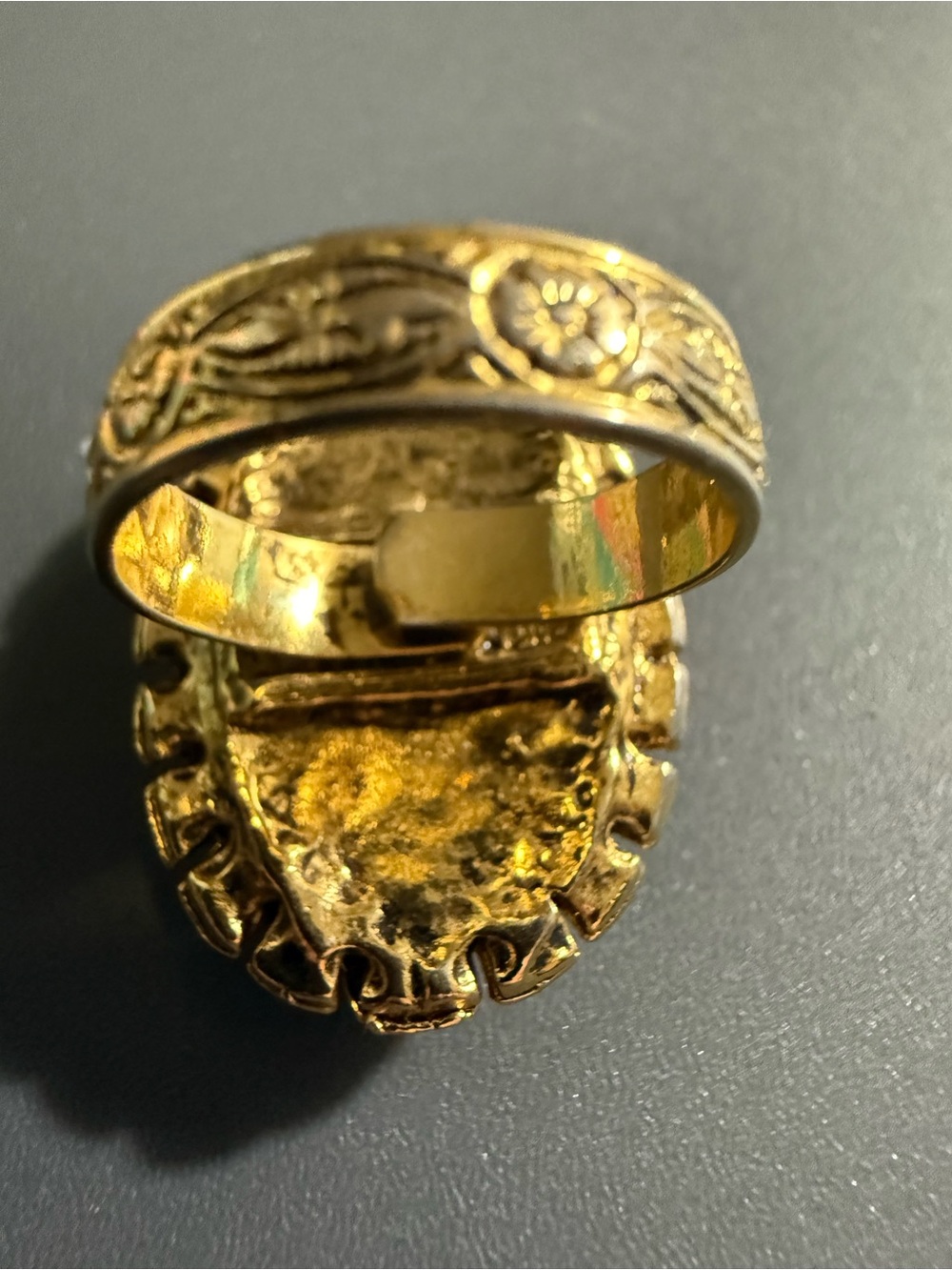 Adjustable Cameo Ring - Picture 2 of 6